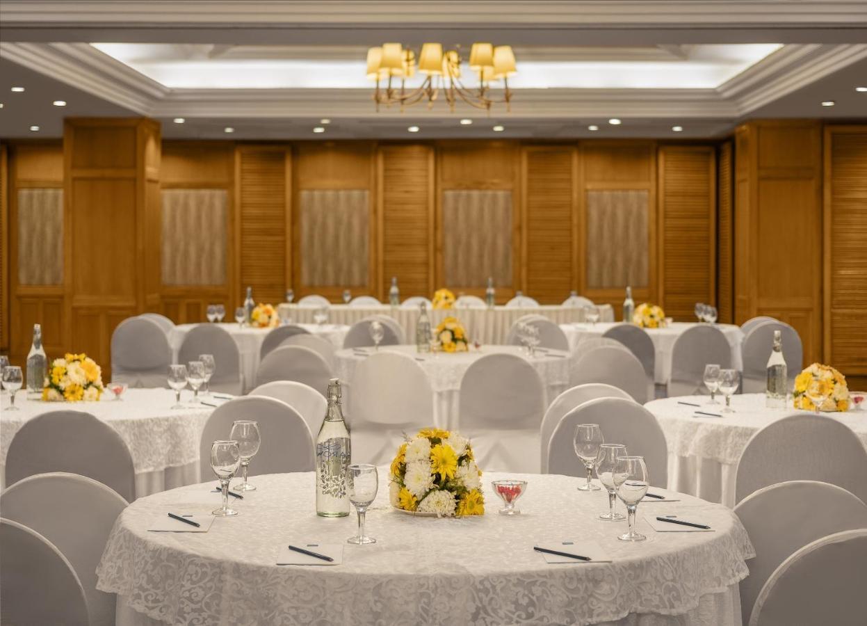 Sarovar Portico Surajkund Új-Delhi Kültér fotó
